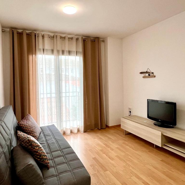 Bonito y confortable apartamento en Cambrils - Two-Bedroom Apartment - 3