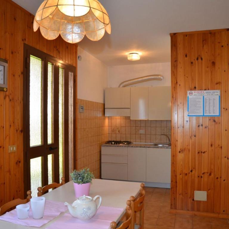Villa Marina - Two-Bedroom Apartment - 12
