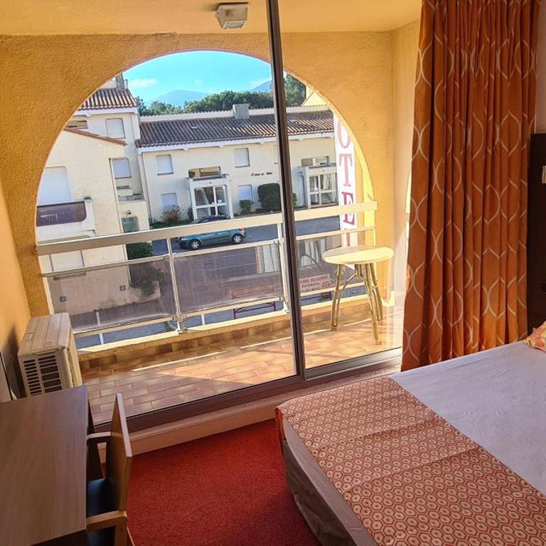 Hôtel Le Maritime - Chambre Double Standard avec Terrasse - 2