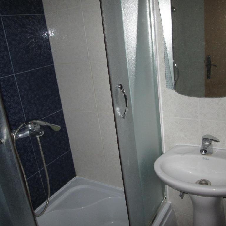 Guest House Sandra - Standard Triple Room with Sea View - 26
