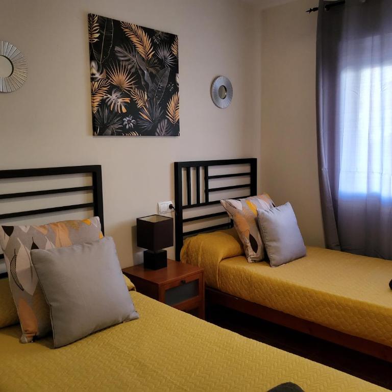 ¡Bajo precioso con salida directa a la piscina comunitaria en Paraíso de Vera! - Apartamento de 2 dormitorios - 35