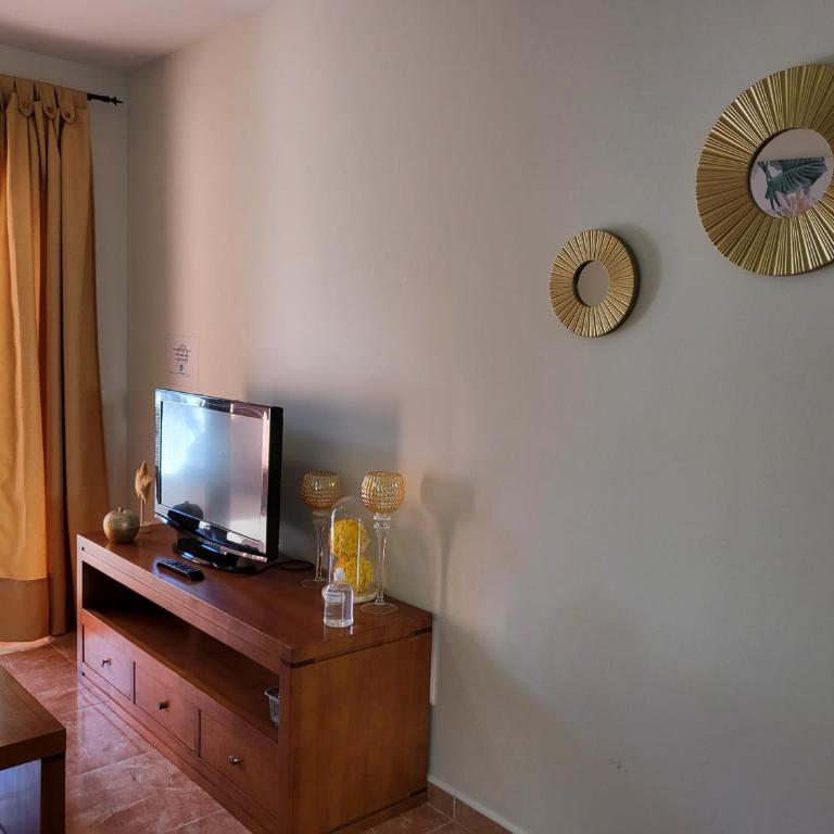 ¡Bajo precioso con salida directa a la piscina comunitaria en Paraíso de Vera! - Apartamento de 2 dormitorios - 54