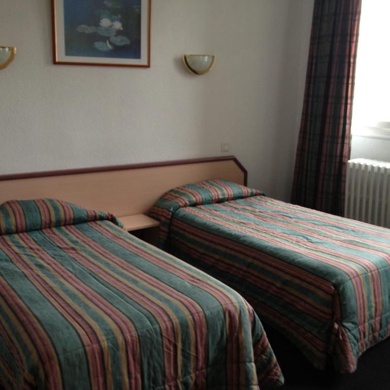 Hôtel de Nevers - Chambre Triple Économique - 1