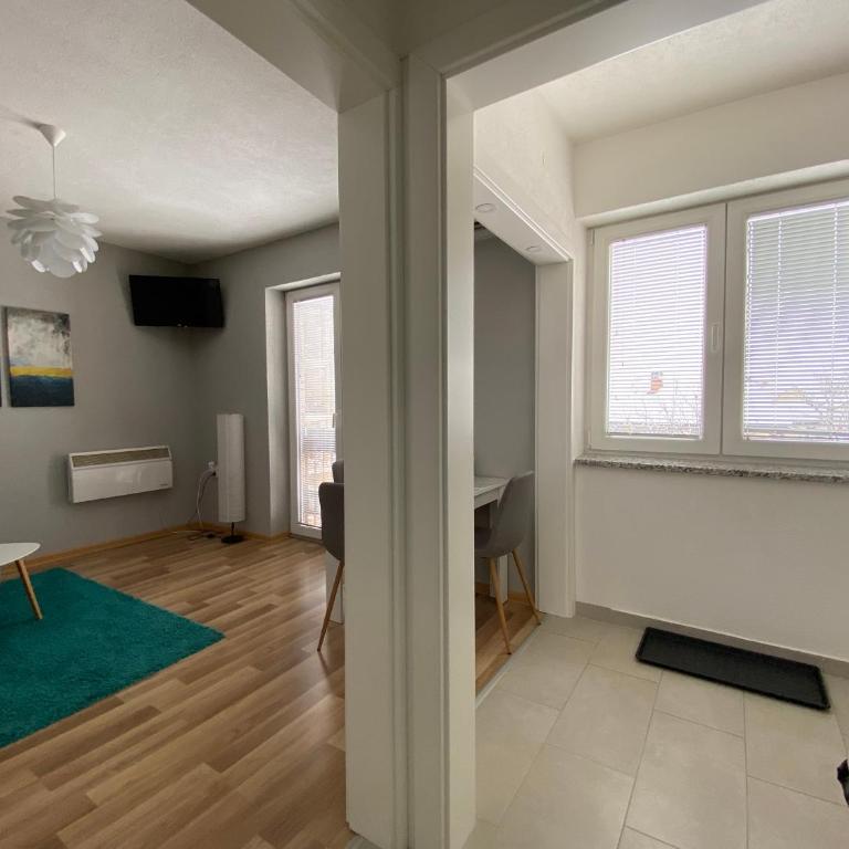 Apartment 13 - Studio - 8