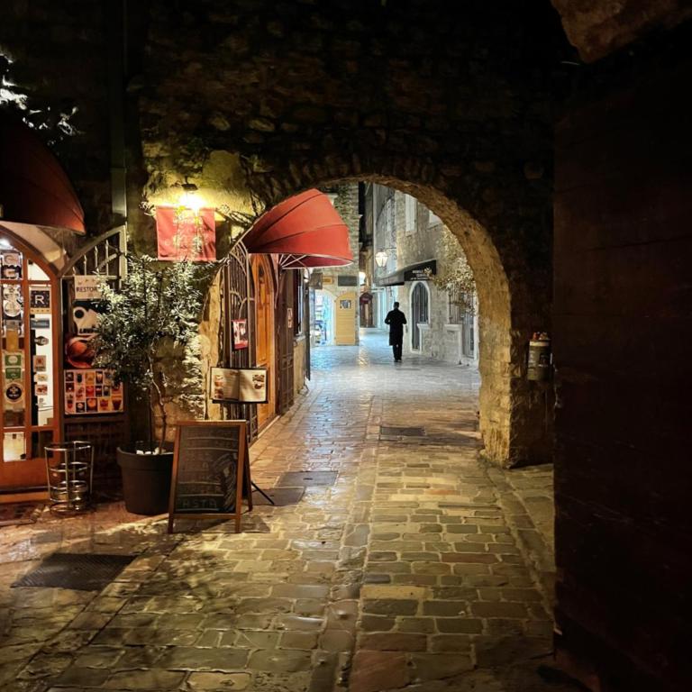 Perla - Apartment with Balcony - 28