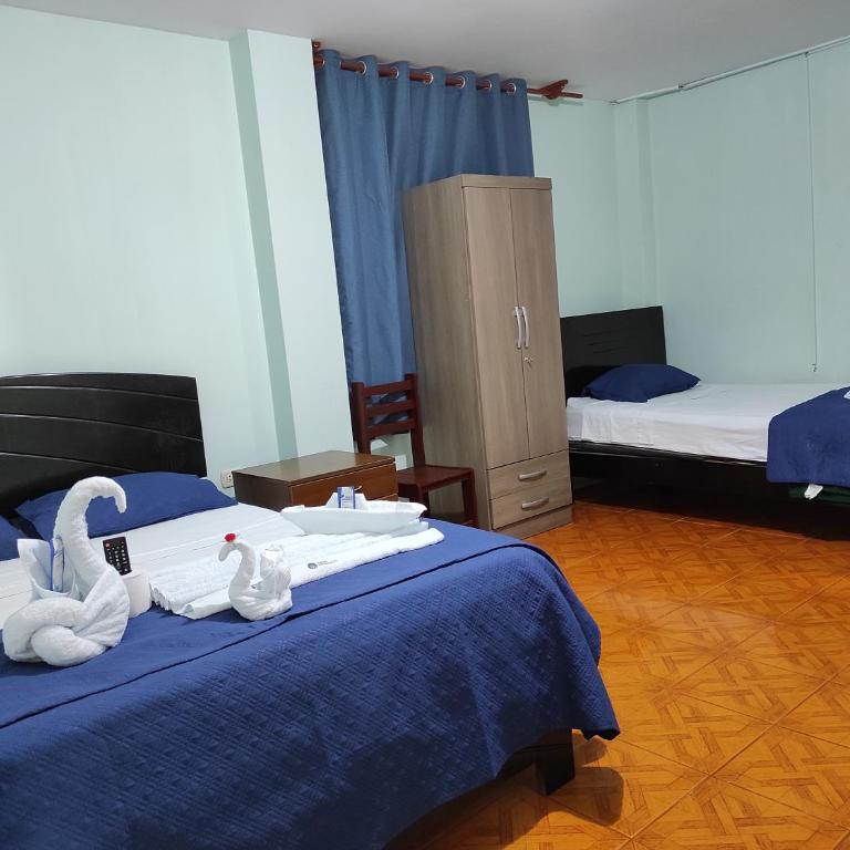 Hotel Nuevo Amanecer - Family Room with Private Bathroom - 5