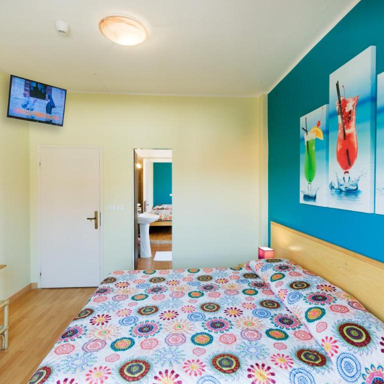 Hotel Romantik & Depandance - Camera Familiare Standard - 3