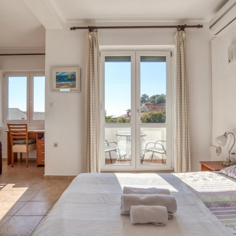 Apartmani Olga - Three-Bedroom Apartment - 8