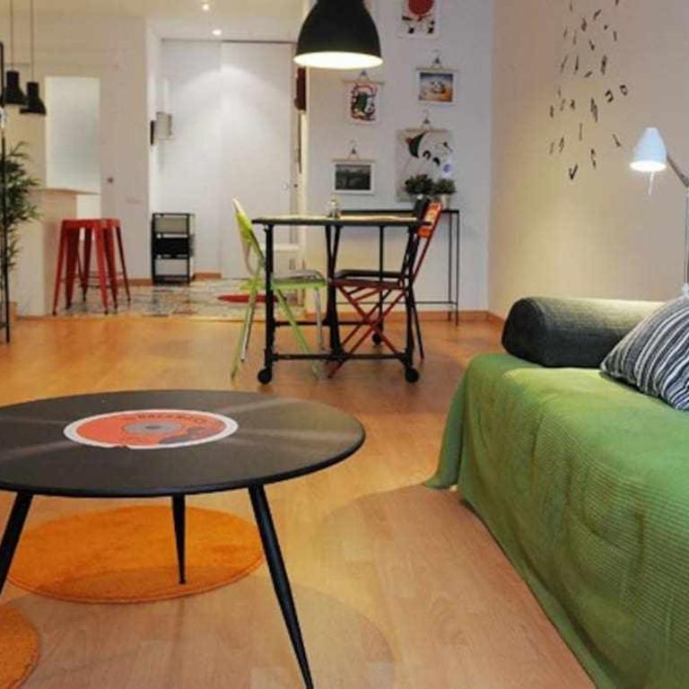 Calm Modern Apartment - Two-Bedroom Apartment - 12