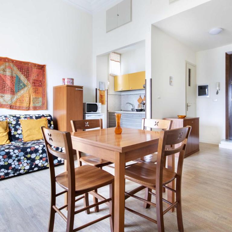 Casa Cavour - Appartamento con 1 Camera da Letto - 10