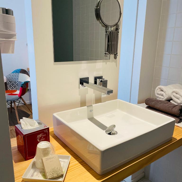 Hotel Restaurant Santiago - Chambre Lits Jumeaux avec Douche - 5