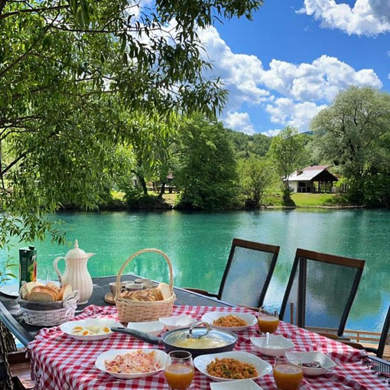 River Luxury House - Three-Bedroom Villa - 2