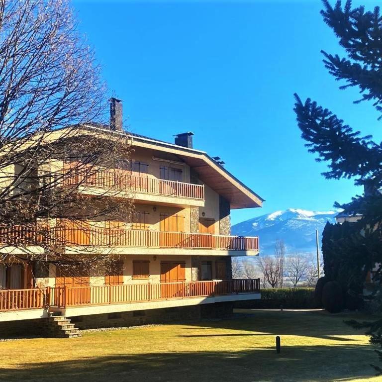 Amplio apartamento en Puigcerda - Three-Bedroom Apartment - 2