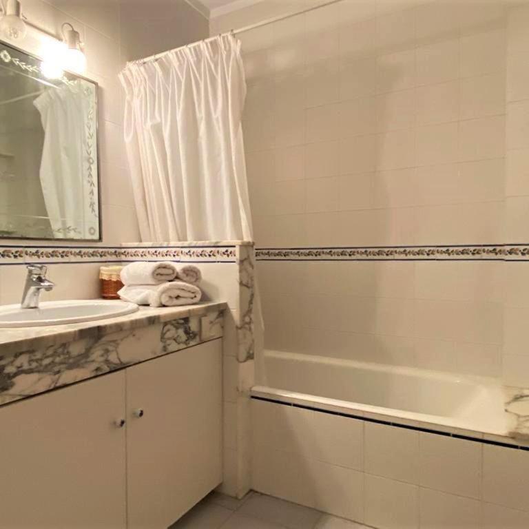 Amplio apartamento en Puigcerda - Three-Bedroom Apartment - 17
