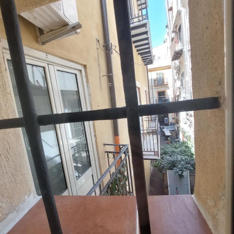 Guest House Palermo Massimo 23 - Appartamento - 27