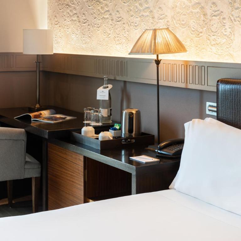 Duquesa de Cardona Hotel 4 Sup by Grup Duquessa - Deluxe Double Room with Port View - 5