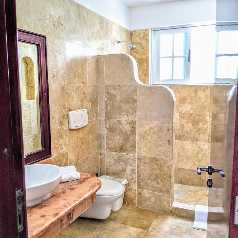 Castillo Playacar Fase 1 9br 3Kitchen Pool walk to Beach 5th Ave 25max - Vacation Home - 6