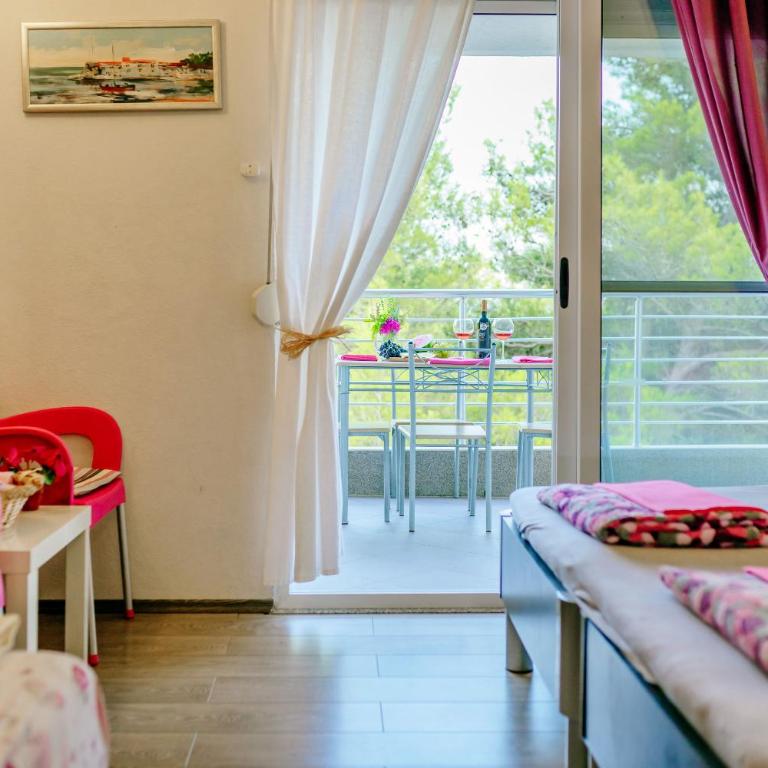 Apartments Wild Beauty - Studio with Terrace - 8