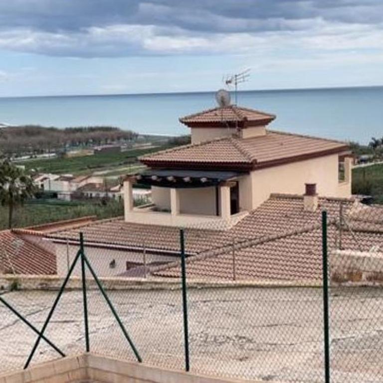 MONTE AZUL - Casa de 6 dormitorios - 38