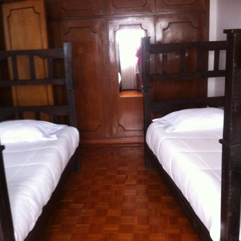 Casa Blanca Hostal Manizales - Cama en habitación compartida mixta de 6 camas - 1