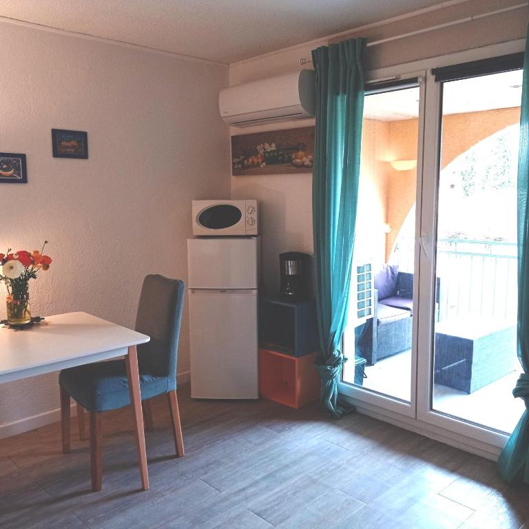 Un nid d'amour en Provence à deux pas de la mer - Studio avec Terrasse - 8