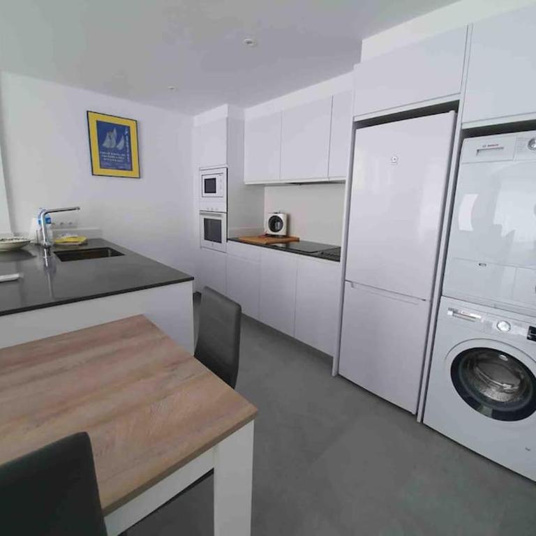Espectacular Planta Baja con terraza y parking a 5 min de la playa - Apartamento de 1 dormitorio - 10