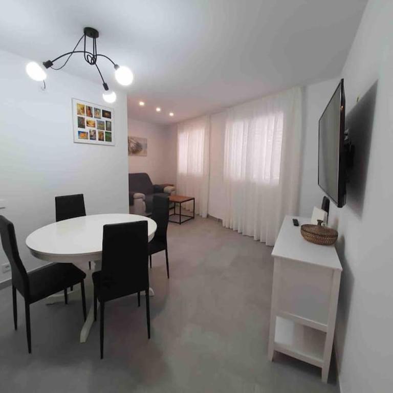 PISO NUEVO, PK PEQUEÑO Y A 5 MIN DE LA PLAYA caminando - Apartamento de 1 dormitorio - 1