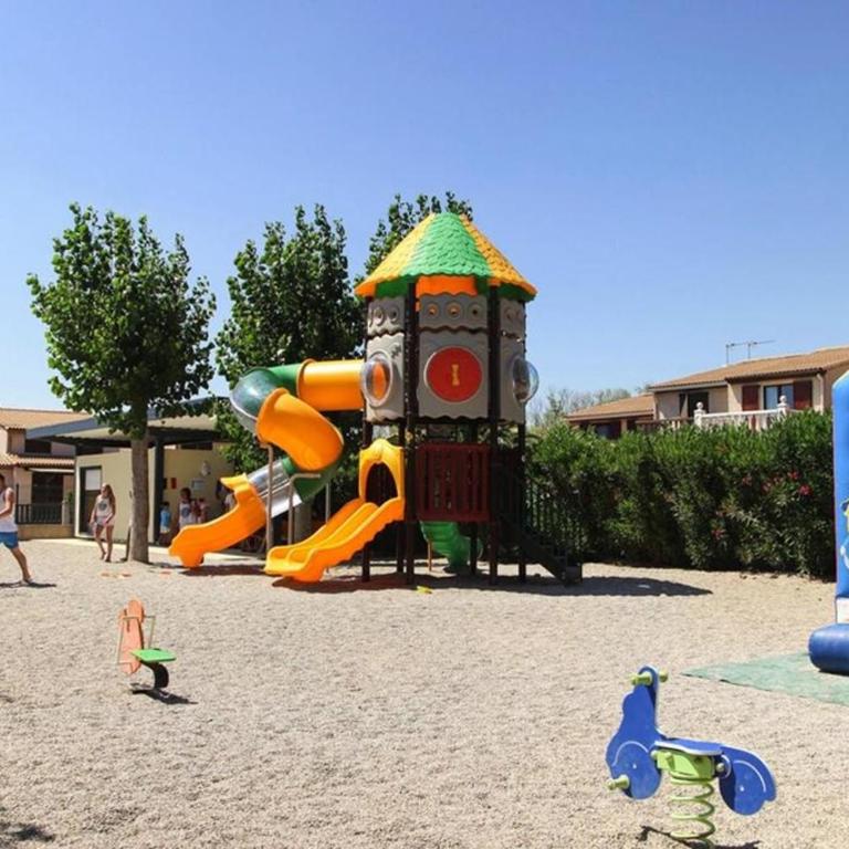 Maison avec piscine chauffée de Pâques à la toussaint accès animation & parc aquatique de juin à fin septembre - Haus mit 2 Schlafzimmern - 10