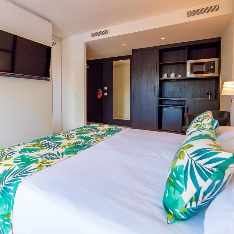 Golden Port Salou & Spa - Habitación Familiar - 3