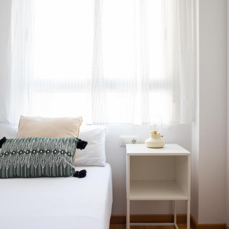 Medinaceli airco, wifi and free parking - Three-Bedroom Apartment - 29