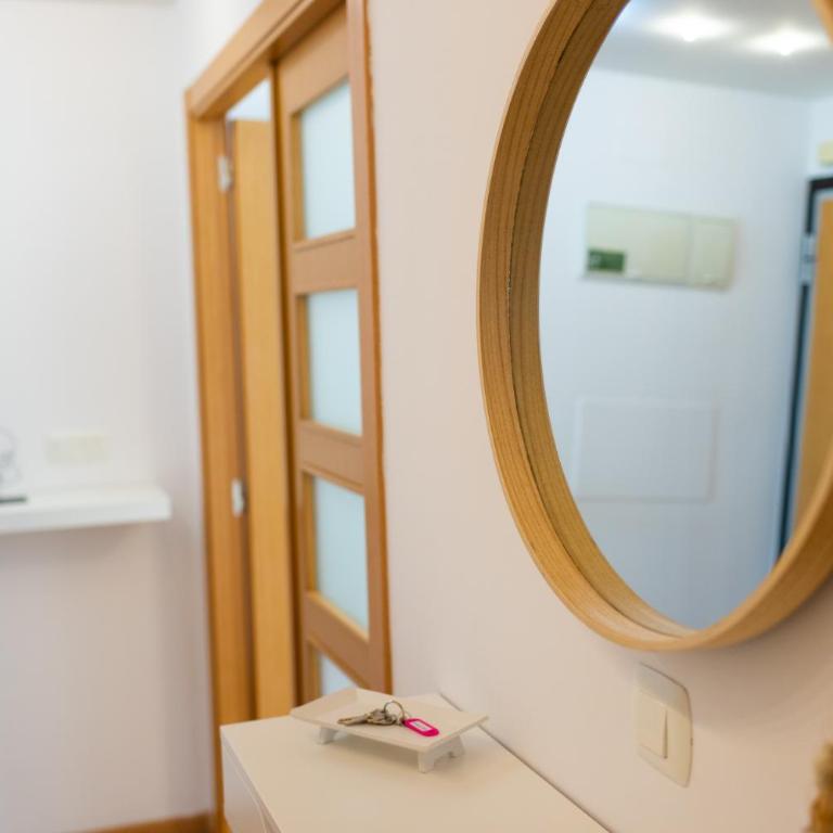 Medinaceli airco, wifi and free parking - Three-Bedroom Apartment - 3