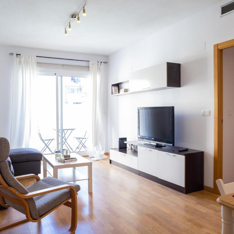 Medinaceli airco, wifi and free parking - Three-Bedroom Apartment - 4