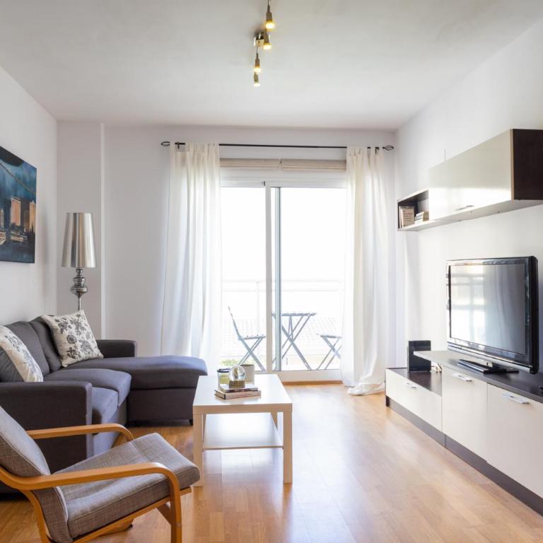 Medinaceli airco, wifi and free parking - Three-Bedroom Apartment - 2