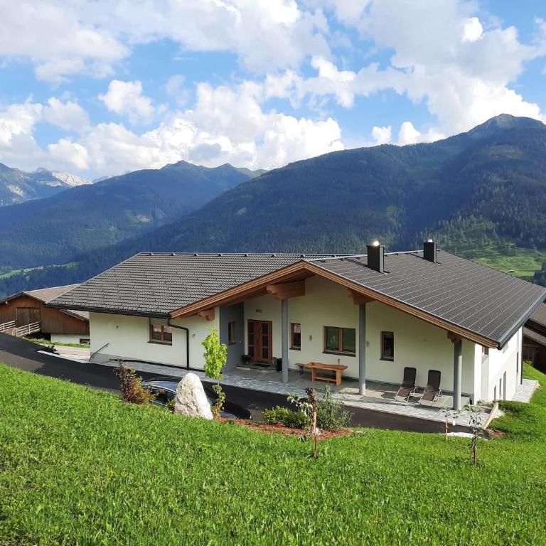 Panoramablick Tscheltsch - Apartment mit Blick auf die Berge - 1
