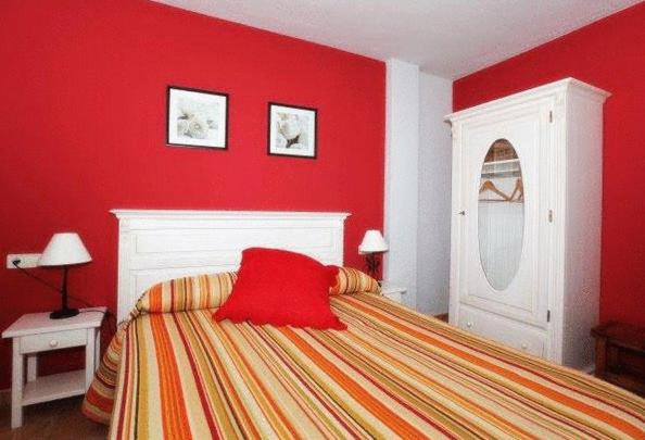 Apartamentos Pirineos Ordesa - Two-Bedroom Apartment (4 Adults) - 4