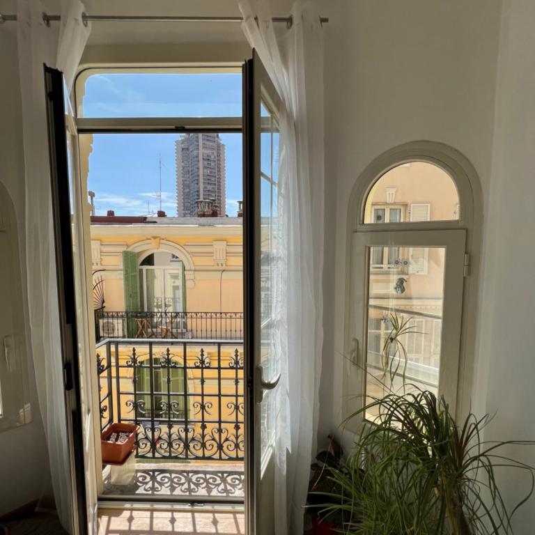 Charming Sunny Apartment across Monte Carlo Casino - One-Bedroom Apartment - 1