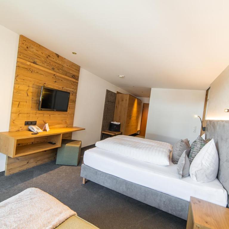 Aparthotel Hochland GmbH - Apartment mit 2 Schlafzimmern - 3