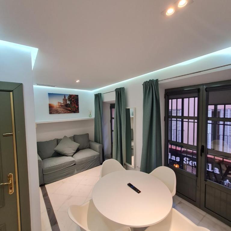 DreamsApt Sierpes - One-Bedroom Apartment - 2