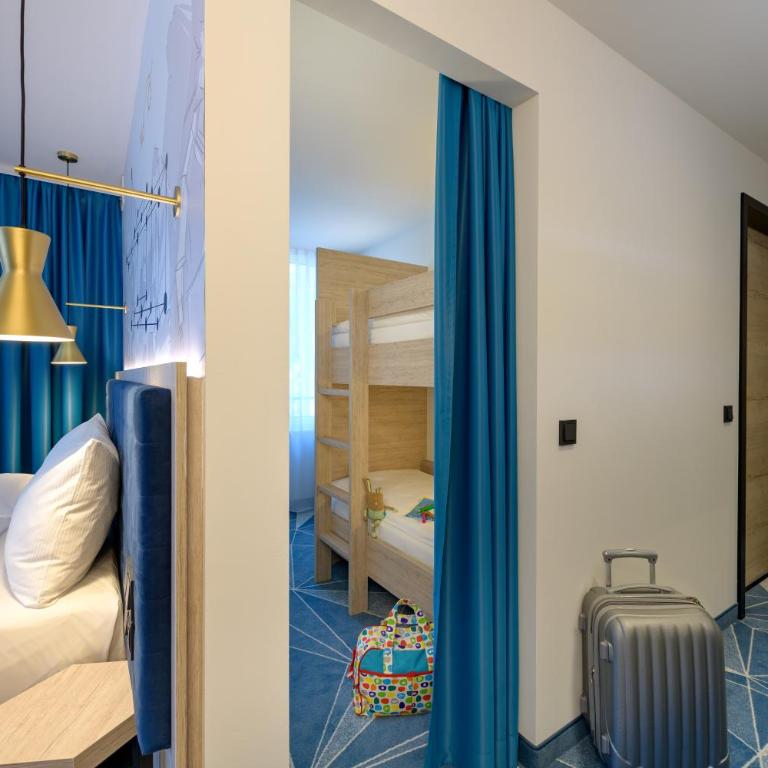 ibis Styles Bad Reichenhall - Familienzimmer - 9