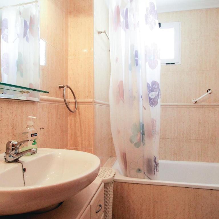 Lovely Apartment In Torrevieja-La Mata - Apartamento de 2 dormitorios - 15