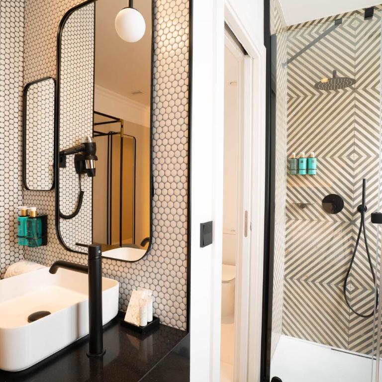 SmartRental Collection Gran Vía Capital - Suite Collection Two-Bedrooms - 4