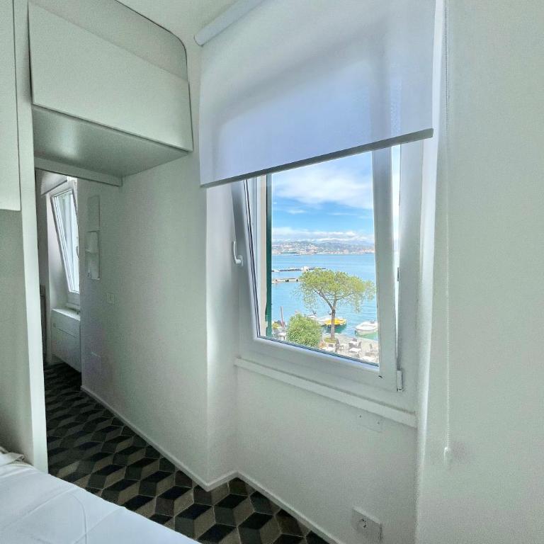 About Italy Holiday Rooms and Apartments - Appartamento Deluxe - 3