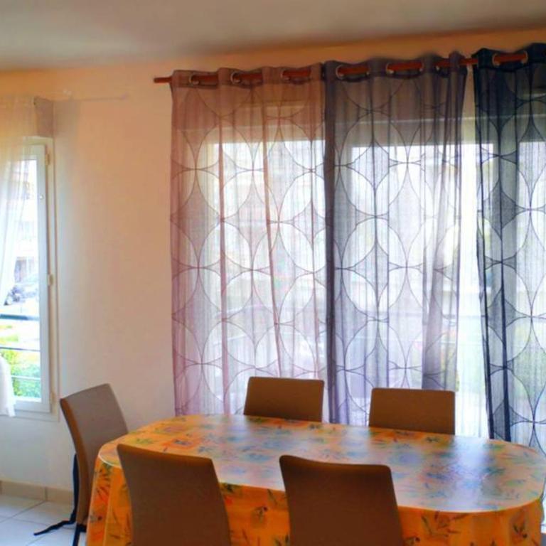 Superbe appartement T2 de 50m2 près de Genève à Saint Julien en Genevois idéal pour couple avec 2 enfants jusqu'à 18 ans - Appartement 1 Chambre - 9