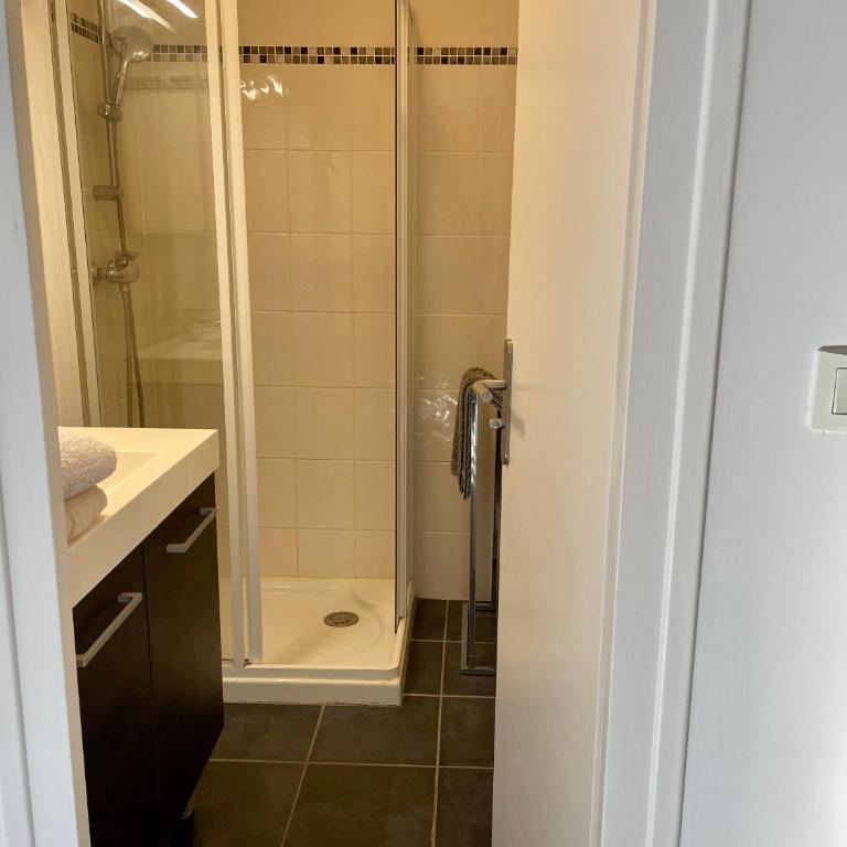 CAMP DE BASE SUR LE LAC DU BOURGET - Appartement - Rez-de-Chaussée - 13