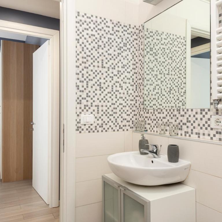 Roma Chic Flat Gemelli - Two-Bedroom Apartment - 18