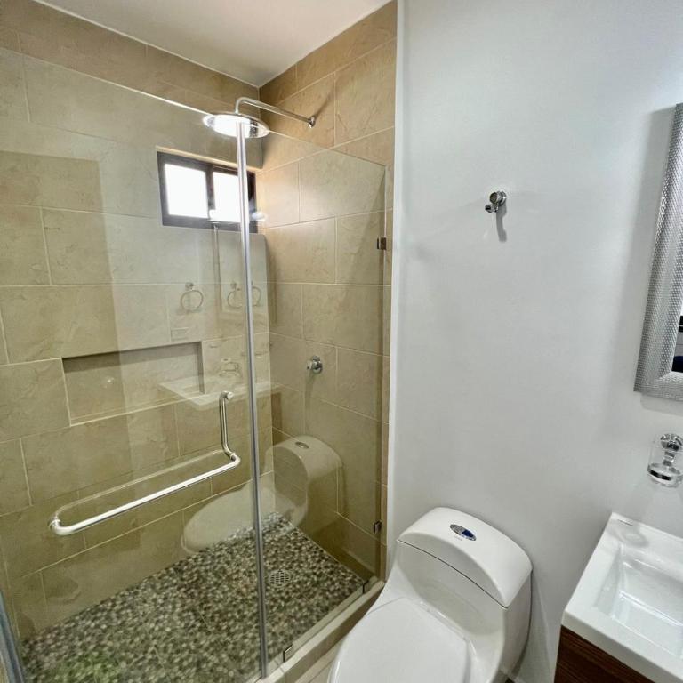 AMBAR BY HAUSING - Pet Friendly - Premium Quadruple Room - 5