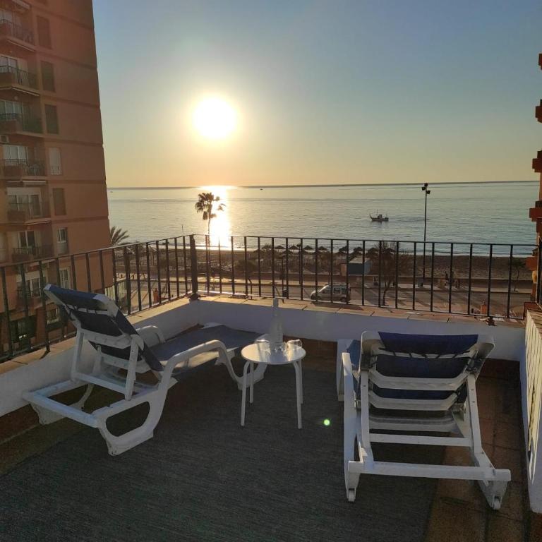 Ático Castillo PRIMERA LINEA PLAYA - Apartamento de 3 dormitorios - 40