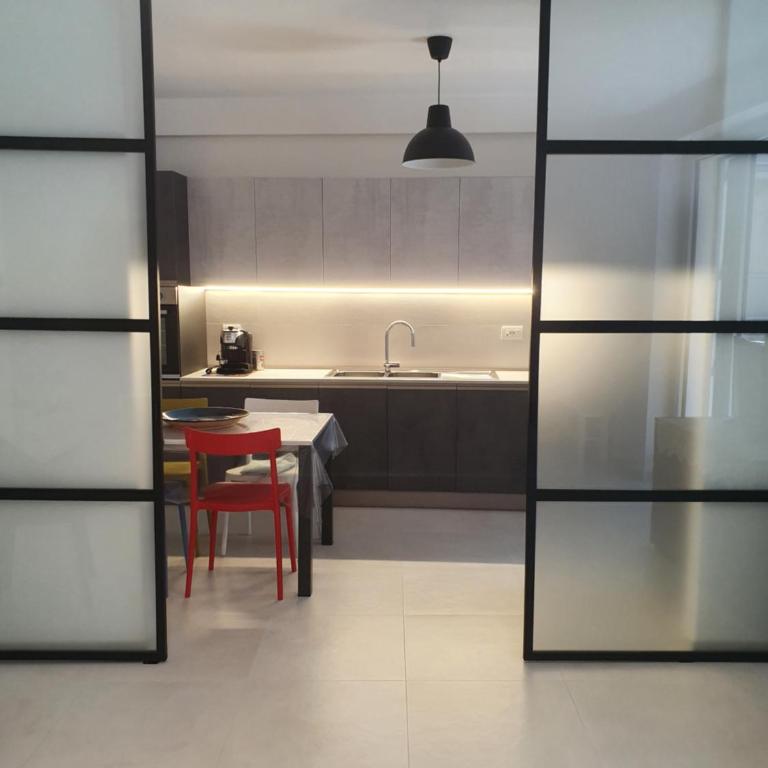 Casa consiglia - Appartamento con 2 Camere da Letto - 2