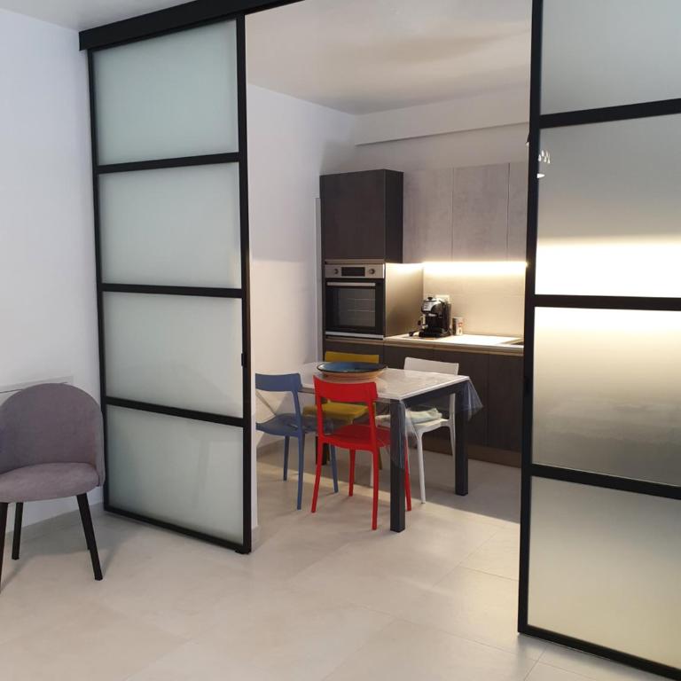 Casa consiglia - Appartamento con 2 Camere da Letto - 4