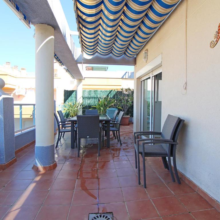 Global Vacacional, Impresionante ático para 8 personas en Canet d'en Berenguer - Maisonette-Apartment - 52